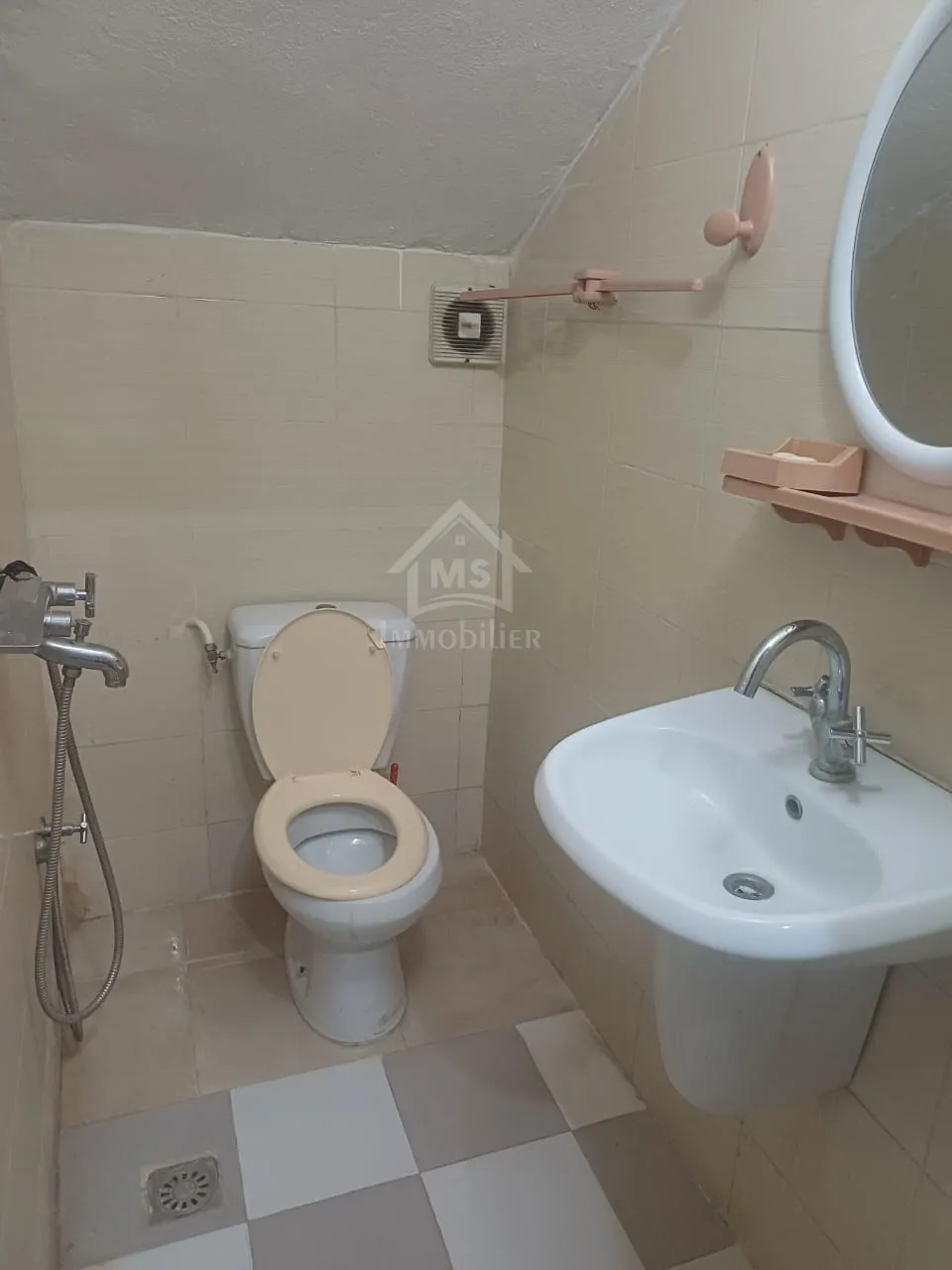 Coquet studio à vendre à 140 MD à Hammamet 51355351