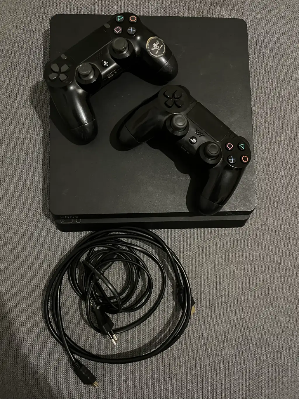 PS4 slim