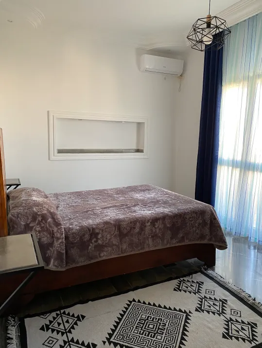Élégante villa en bord de la mer avec piscine