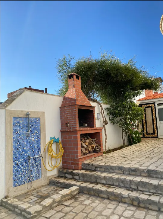 Élégante villa en bord de la mer avec piscine