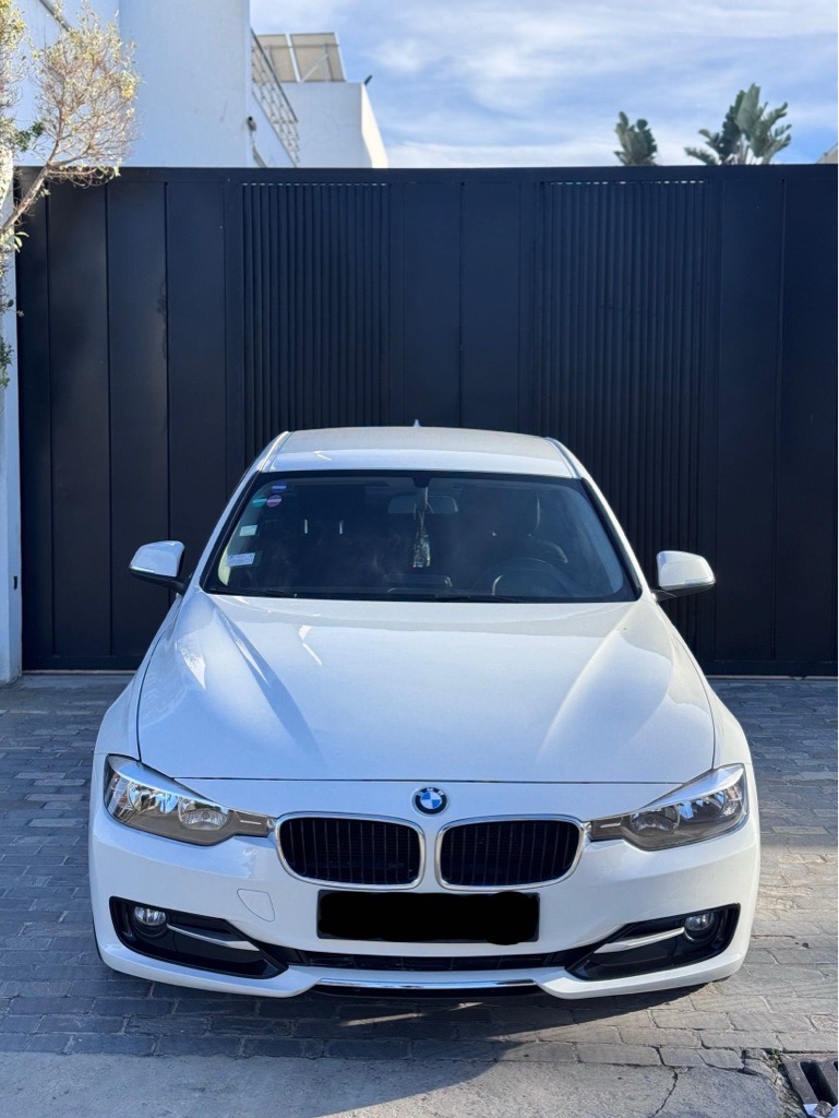 BMW Série 3 F30 316i 2014