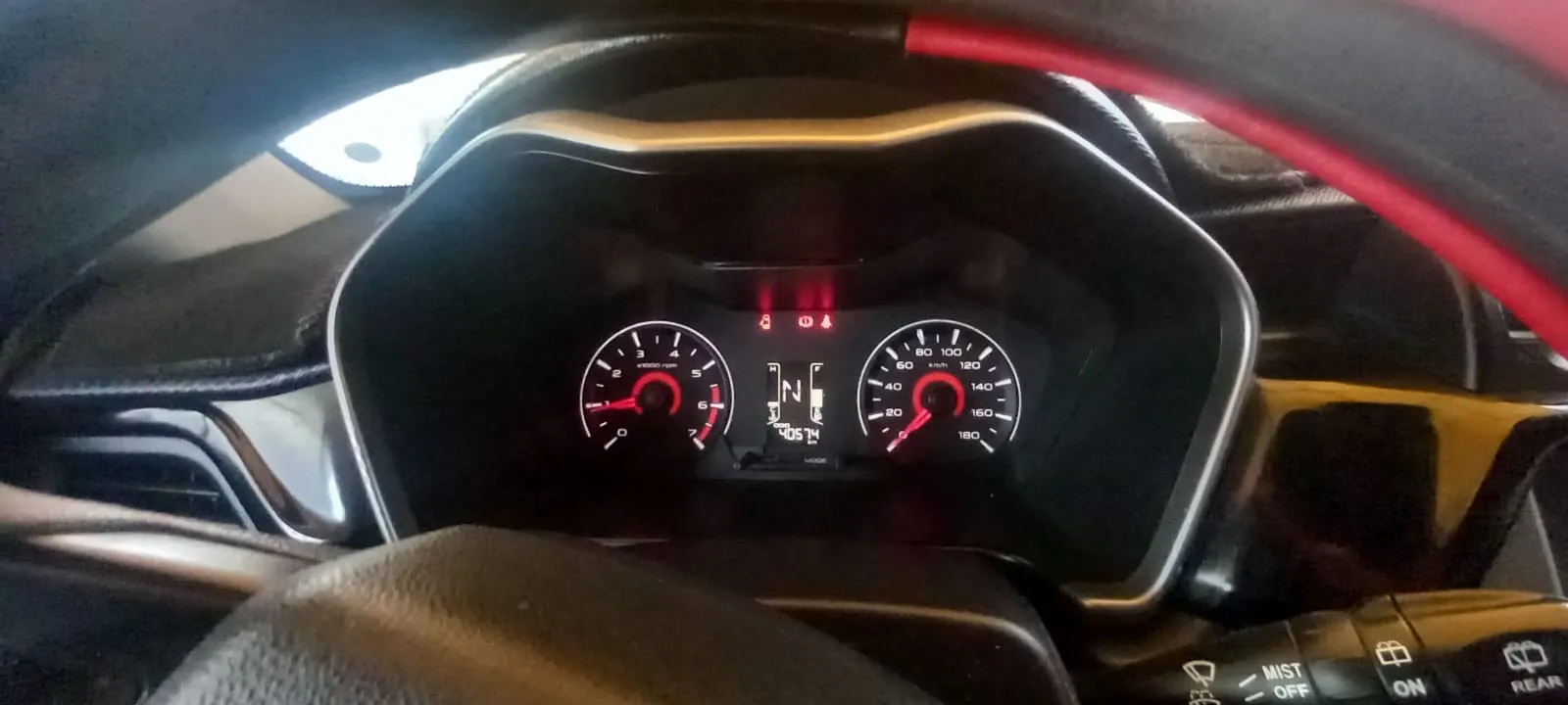 mahindra kuv 100 k8 