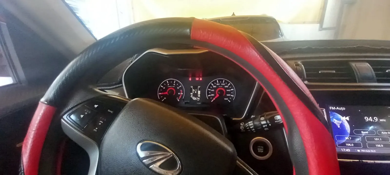 mahindra kuv 100 k8 
