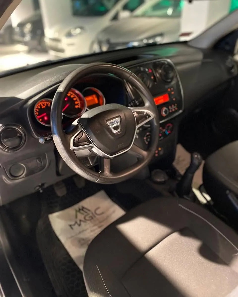 DACIA SANDERO