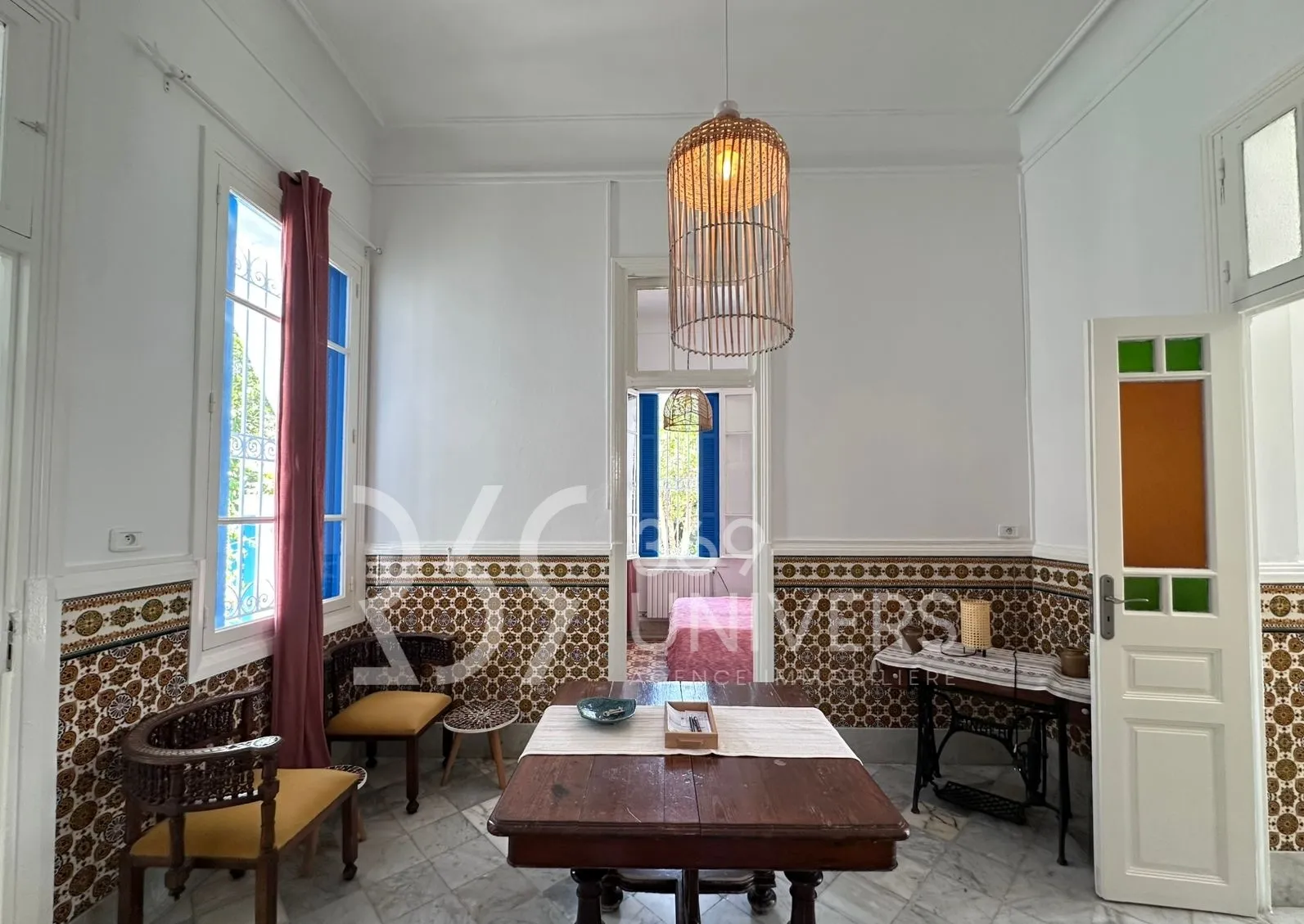 Villa plain pied meublée avec jardin à La Marsa