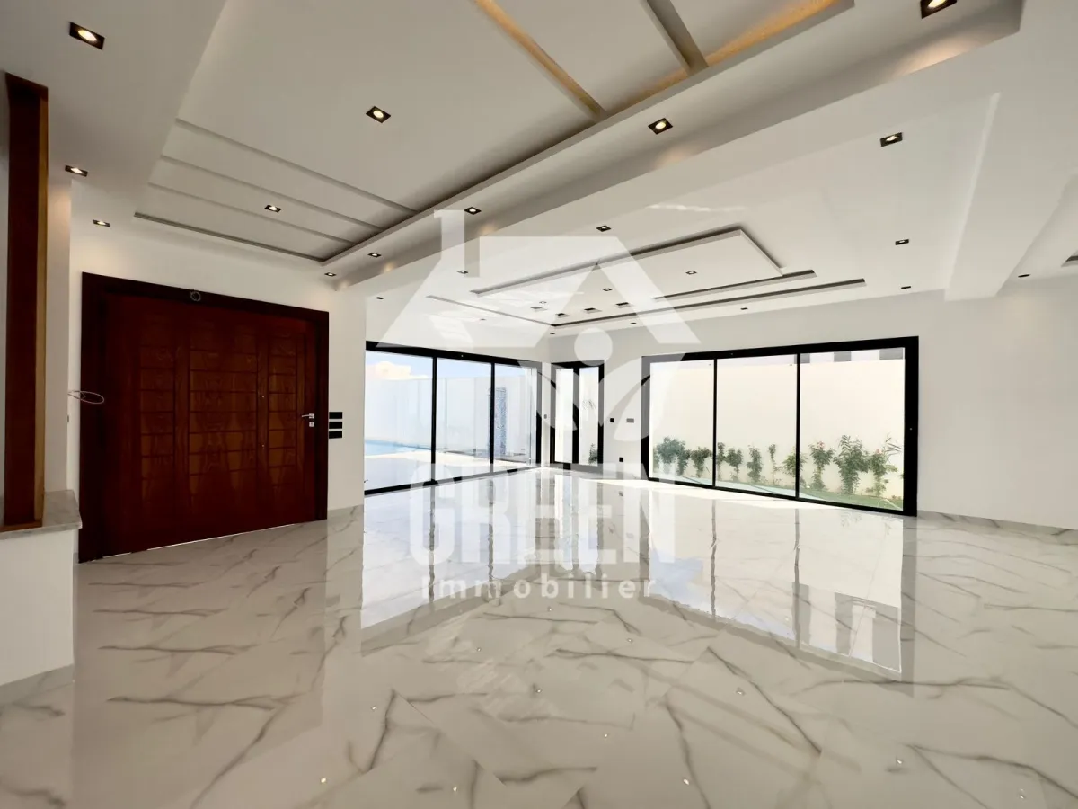 villa " VERSACE "
