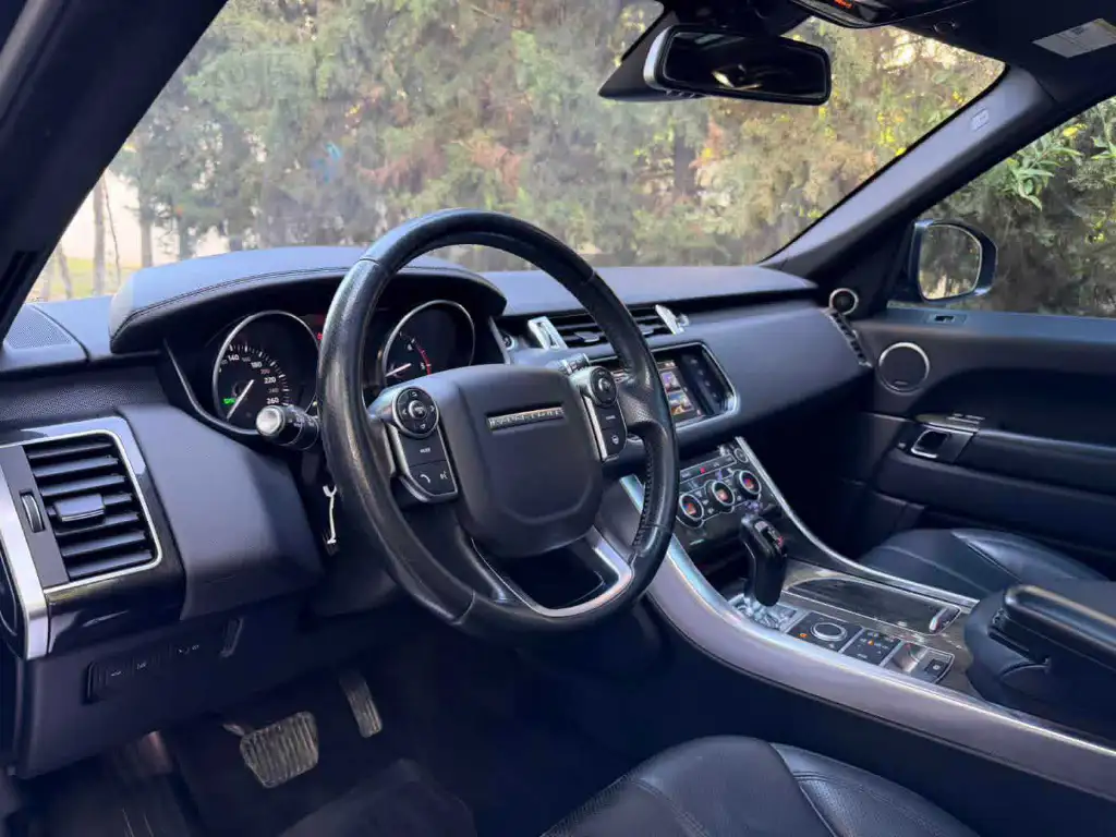  Range Rover Sport diesel 3L 2017 seri 258⛔️  
         ✨️On accepte l'échange des voitures