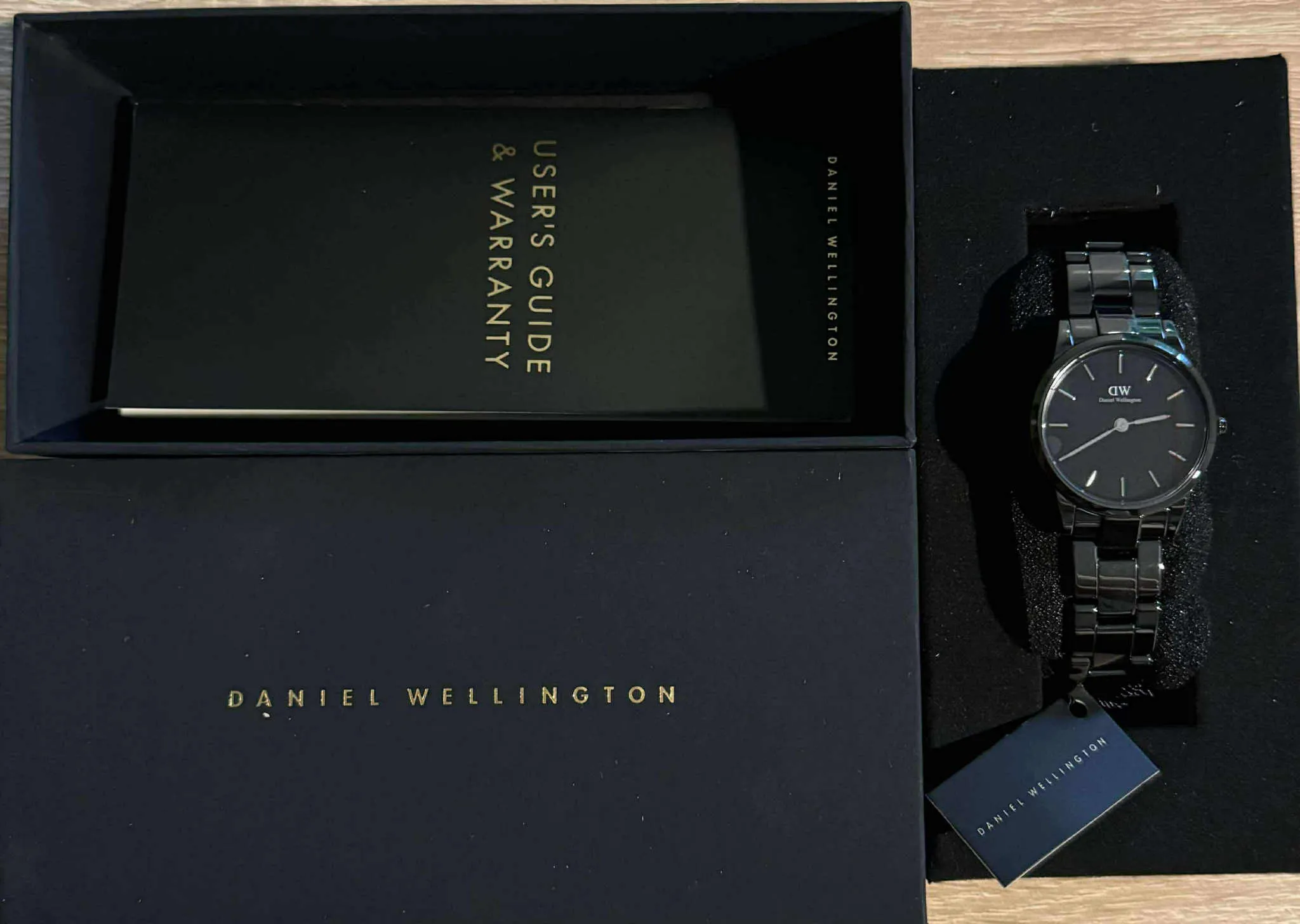Montre neuve Daniel Wellington (femme)