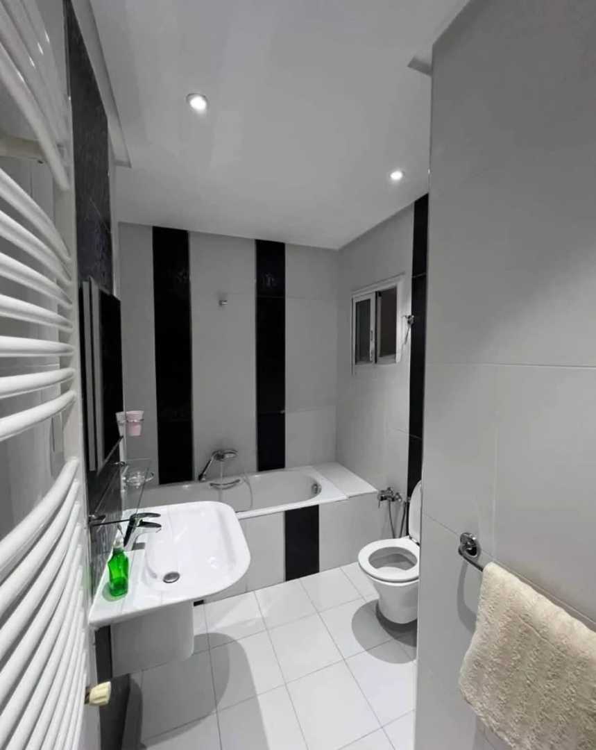 🏠À Louer à l'Année – Appartement S+1 Haut Standing à Khezama