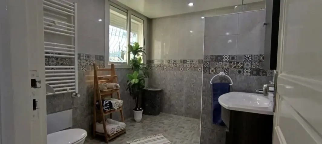 ✨LUXE & STYLE à VENDRE – Villa Avec Piscine à Chatt Mariem