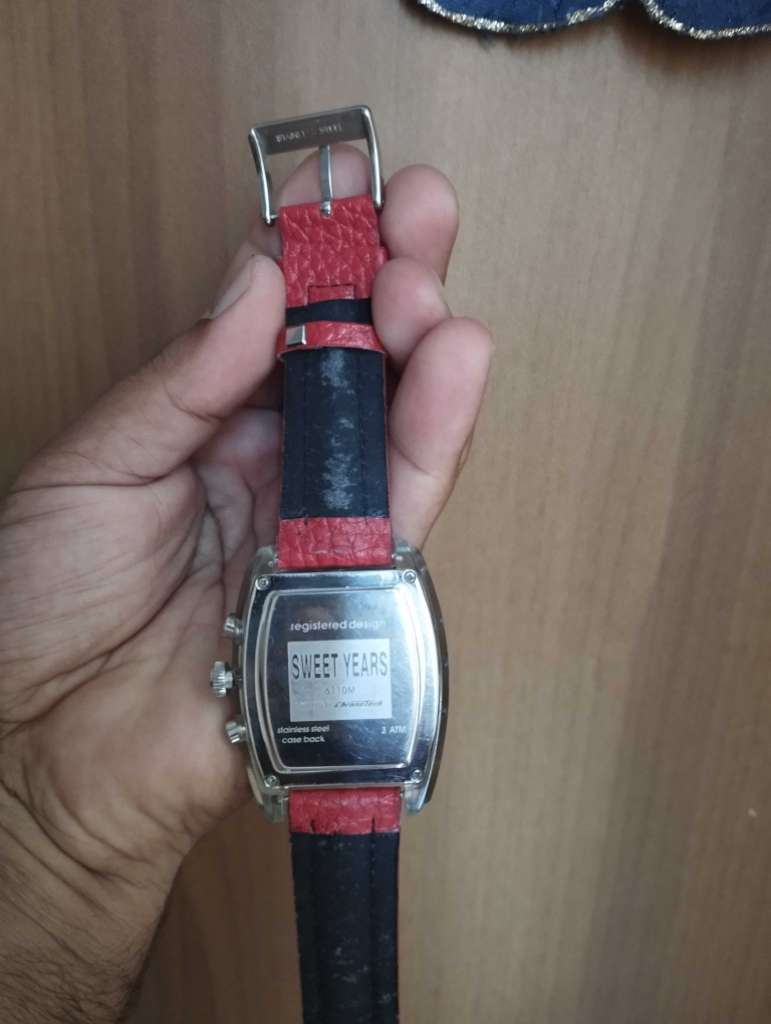 Montre Fashion Design Grand Format