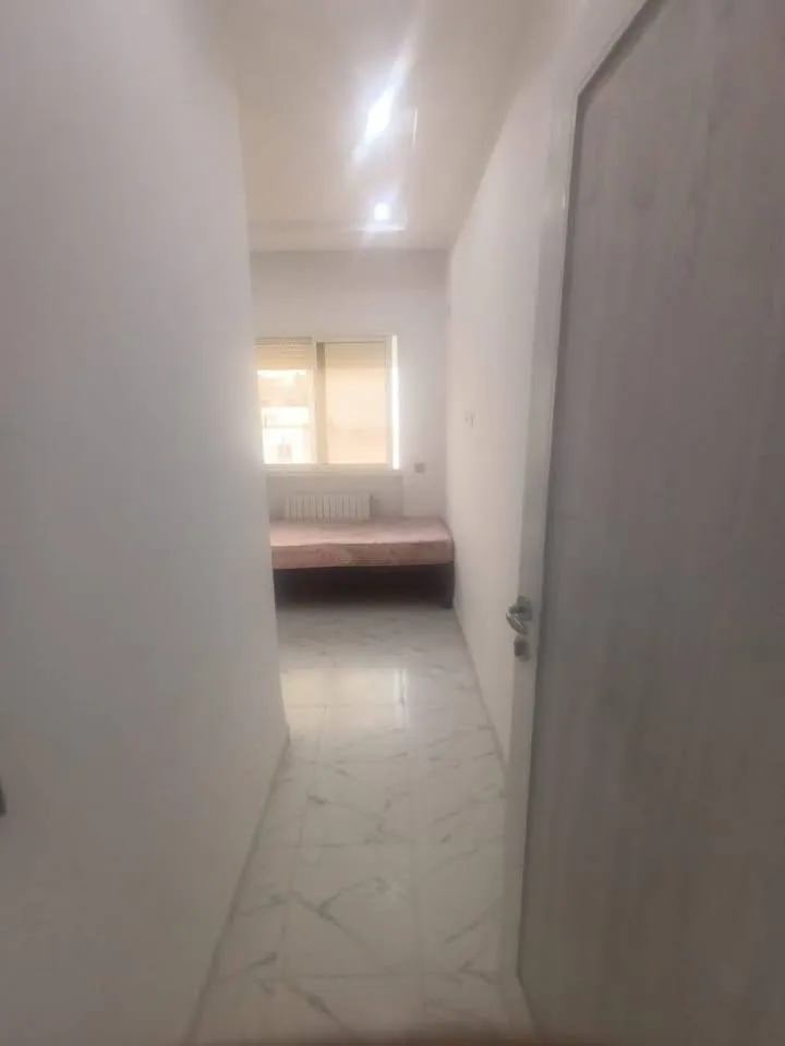 joli étage de villa semi meublé