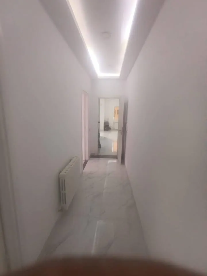joli étage de villa semi meublé