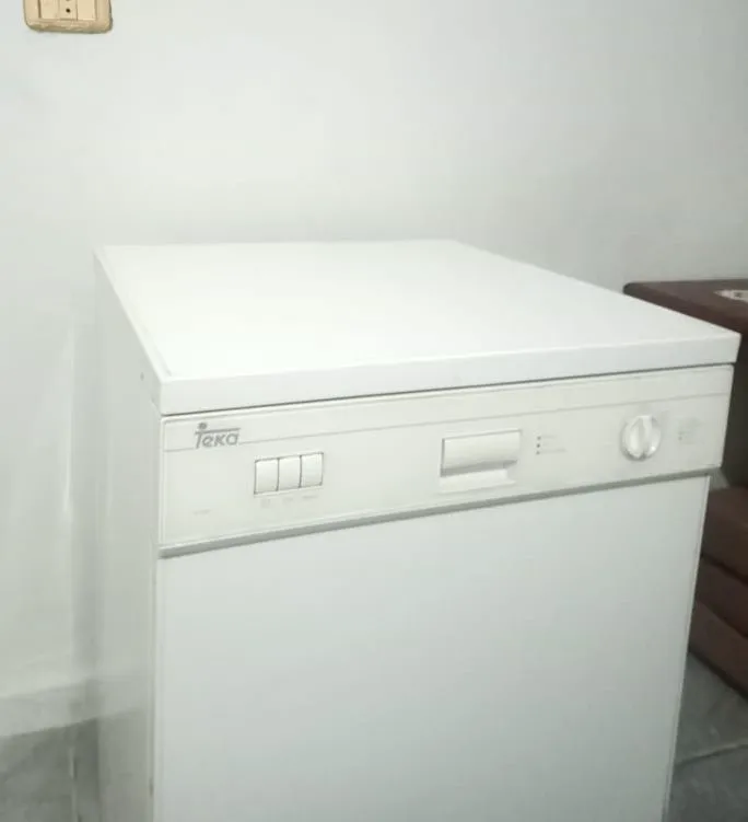 Machine à vaisselle ممكن التوصيل 