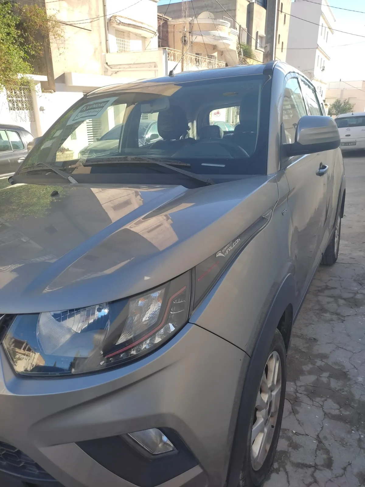 Mahindra KUV100 k8 à vendre