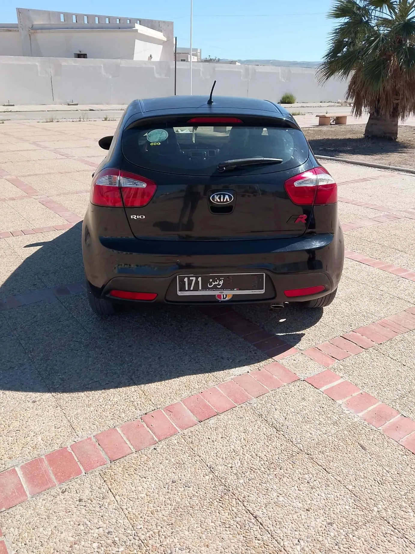 KIA RIO TOUTE OPTION disponible à Siliana  contacter directement : 98553120