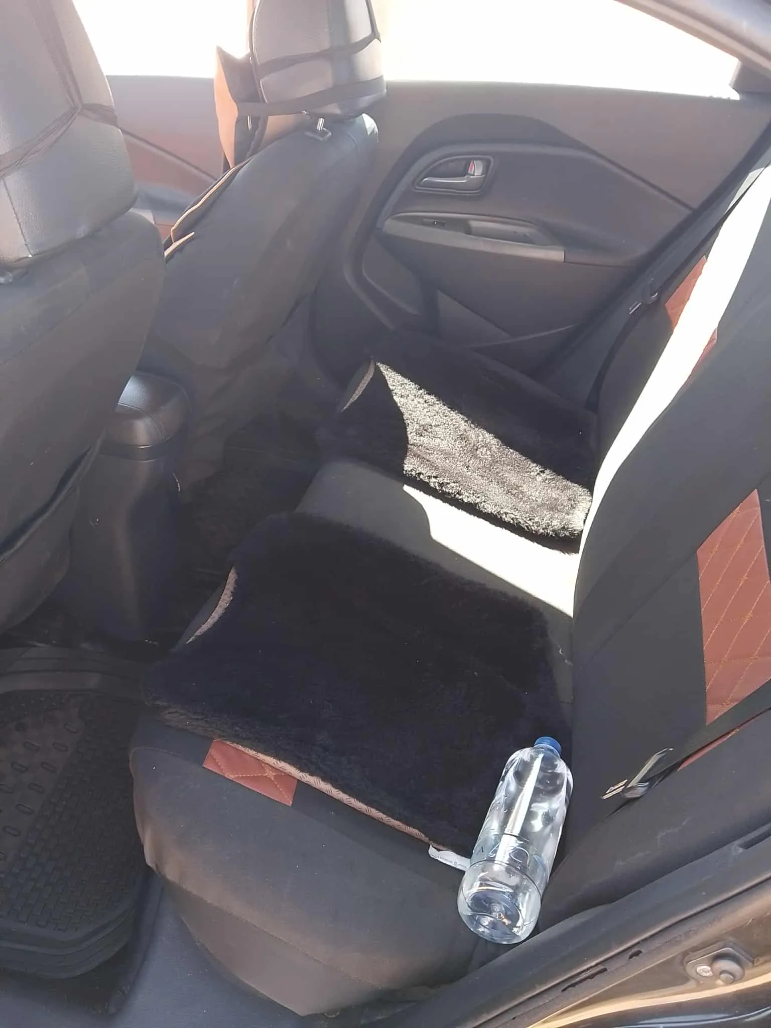 KIA RIO TOUTE OPTION disponible à Siliana  contacter directement : 98553120