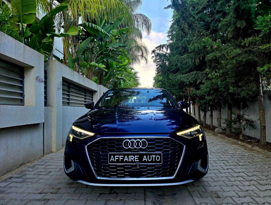 đ©đȘAudi A3 berline TFSI 35 2023đ©đȘ
âïž on accepte l Ă©change des voitures âïž