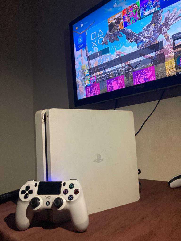 Ps4 + tv telefunken 