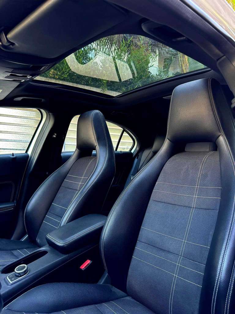 đ Mercedes A180 urban boĂźte automatiqueđ
đ on accepte l Ă©change des voitures