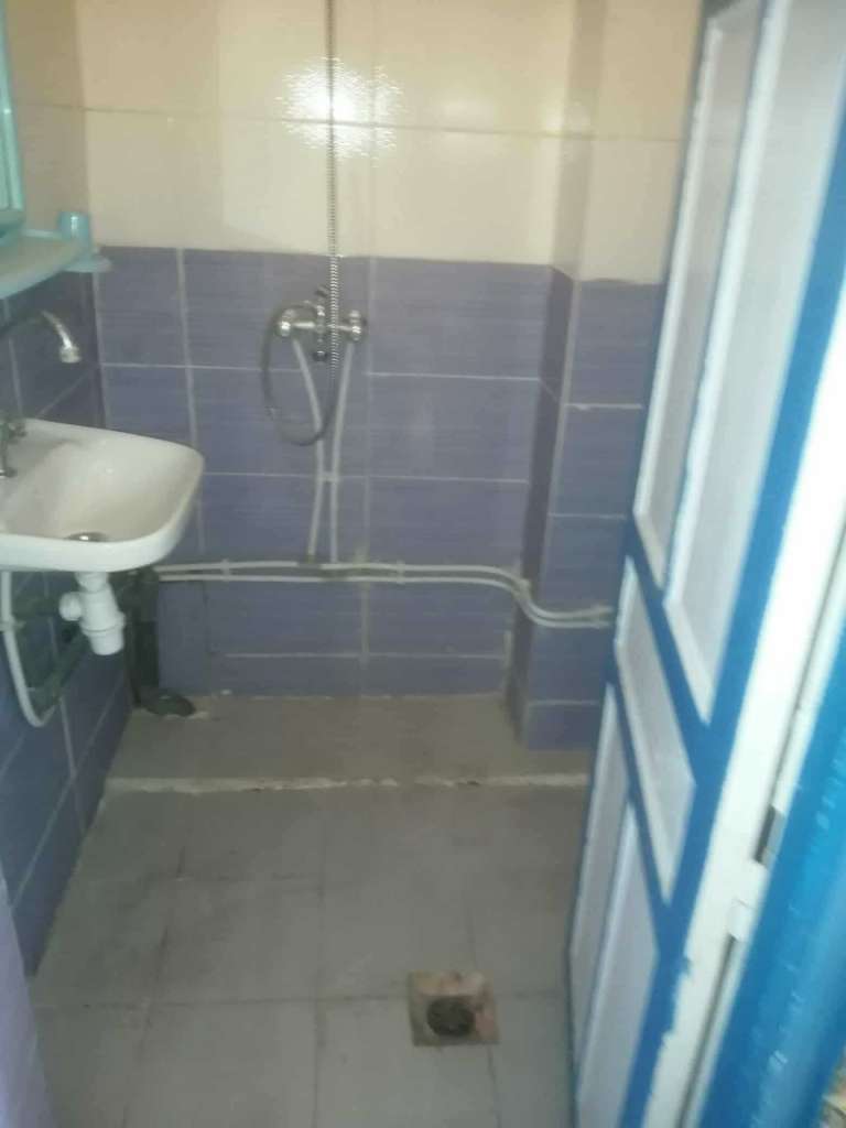 A vendre une maison cise à inb khaldoun à 15 min de bab saadoun