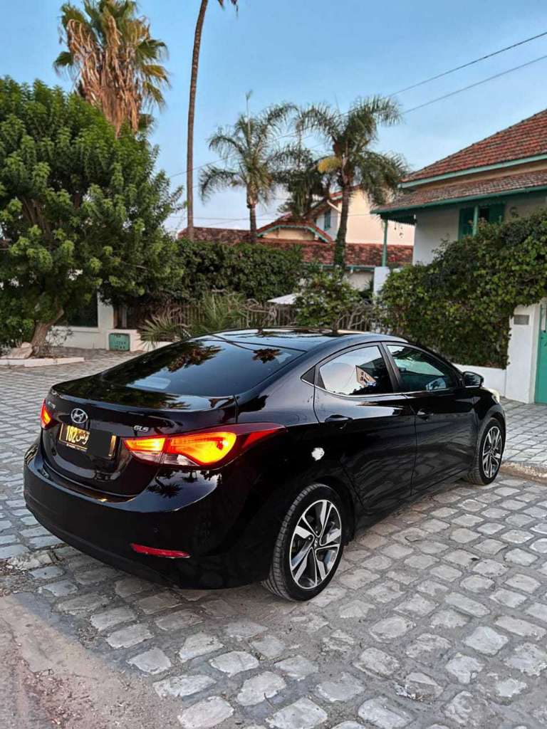 đđHYUNDAI ELANTRA -đđ