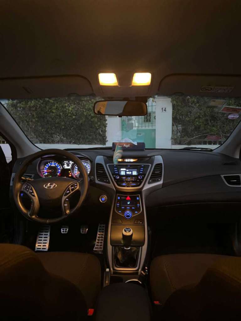 đđHYUNDAI ELANTRA -đđ