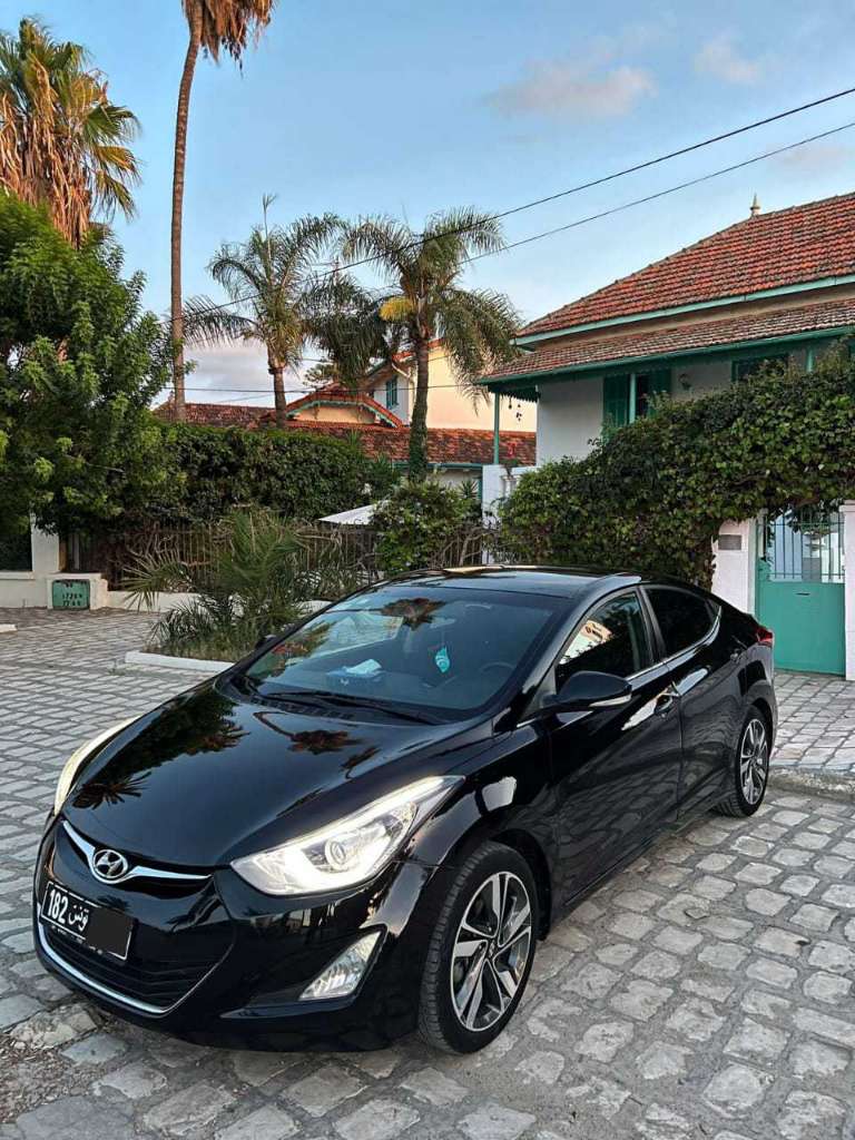 đđHYUNDAI ELANTRA -đđ