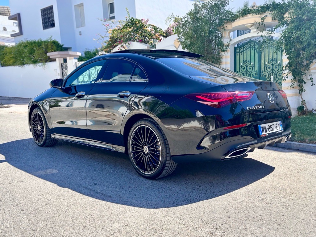 Mercedes‑Benz CLA 250 e modèle 2024