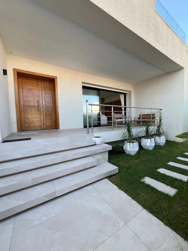 Une Villa de Luxe à Plage Ezzahra , Kelibia