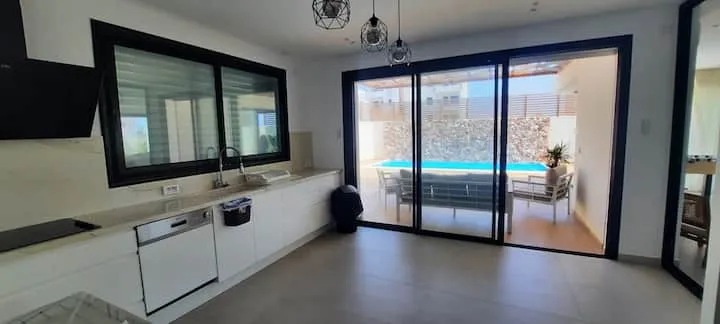 Une Villa de Luxe à Plage Ezzahra , Kelibia