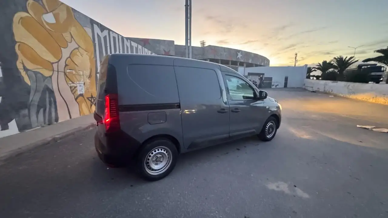 Renault express toute neuve