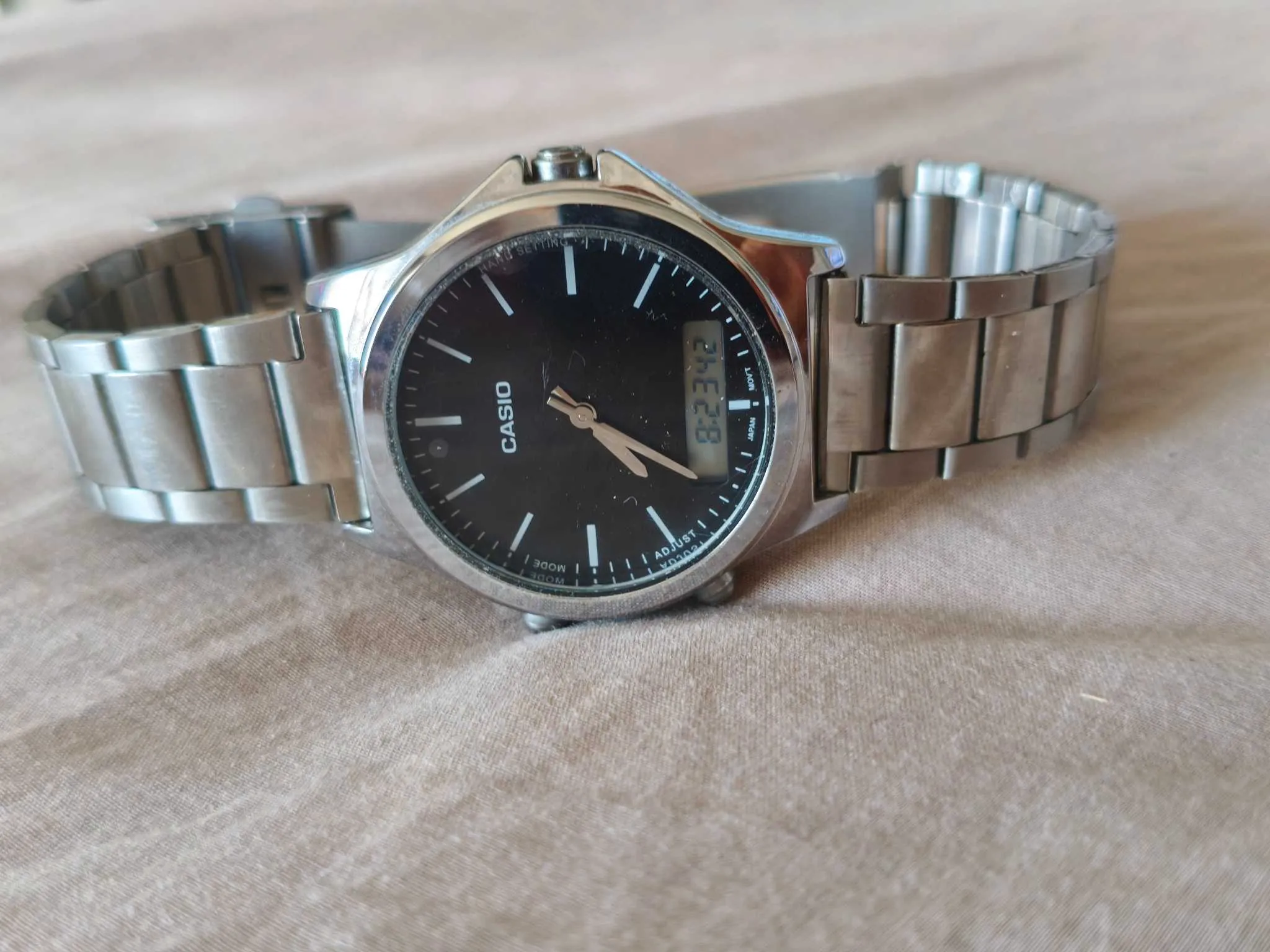 Montre Casio neuve