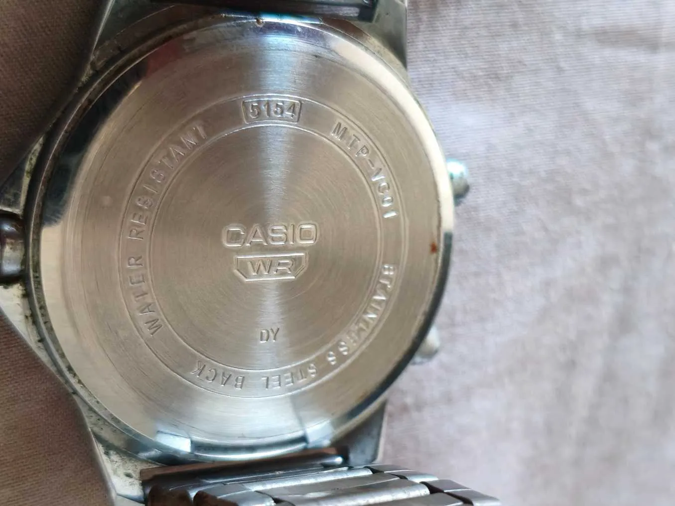 Montre Casio neuve