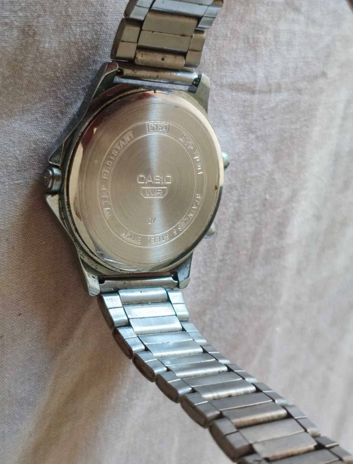Montre Casio neuve