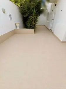 ENNASR 2 à louer RDC de Villa avec terrasse et jardin 