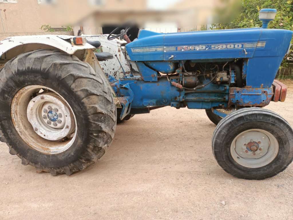 Tracteur Ford 5000