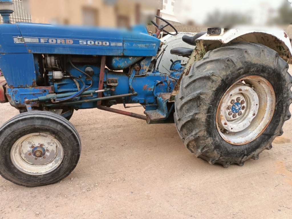 Tracteur Ford 5000