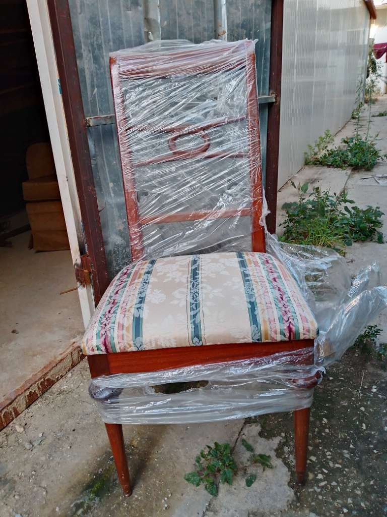 Chaise en vrai bois 