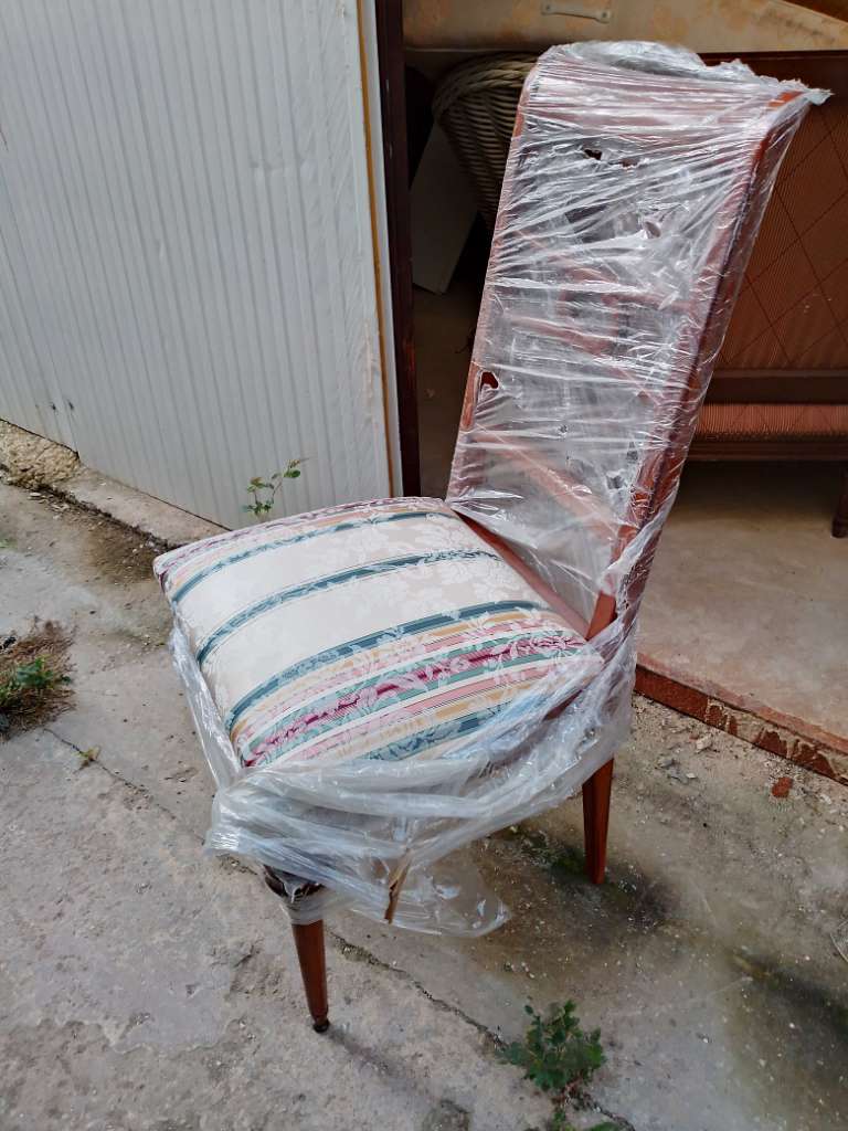 Chaise en vrai bois 