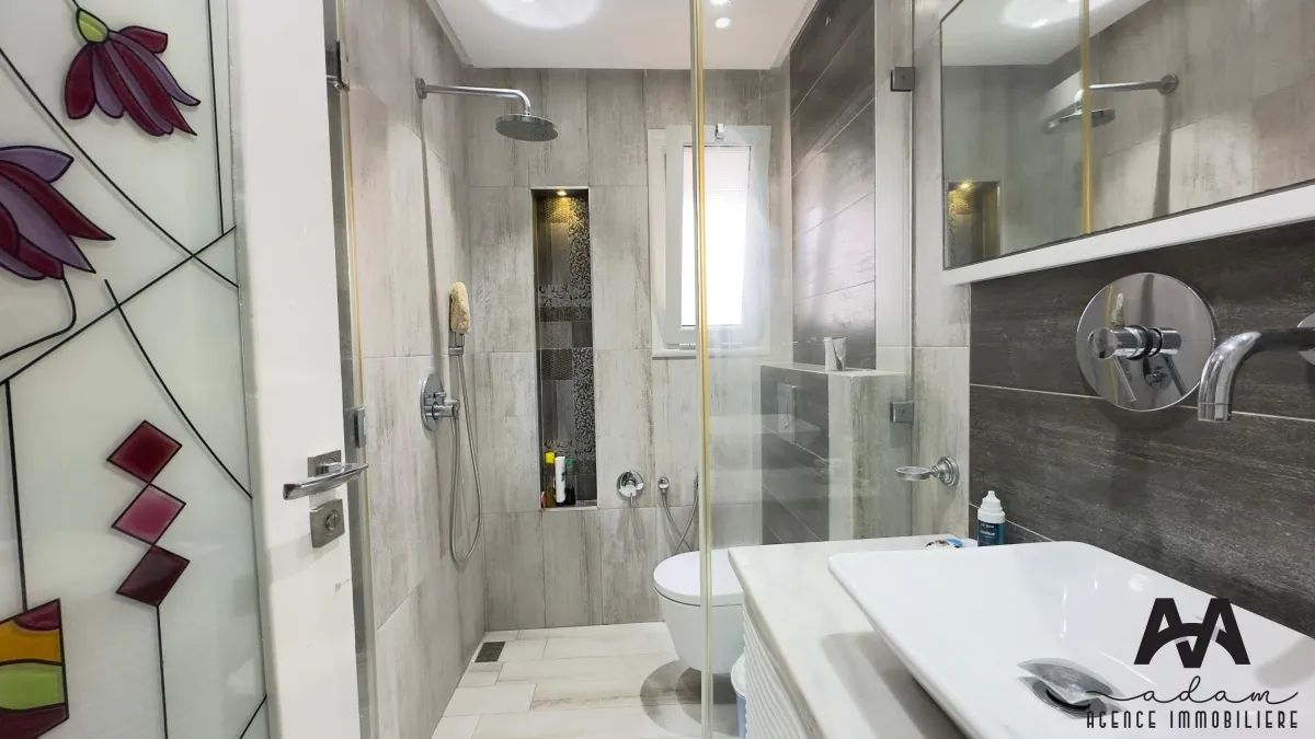 Étage de villa S+3 meublé à Neapolis, Nabeul