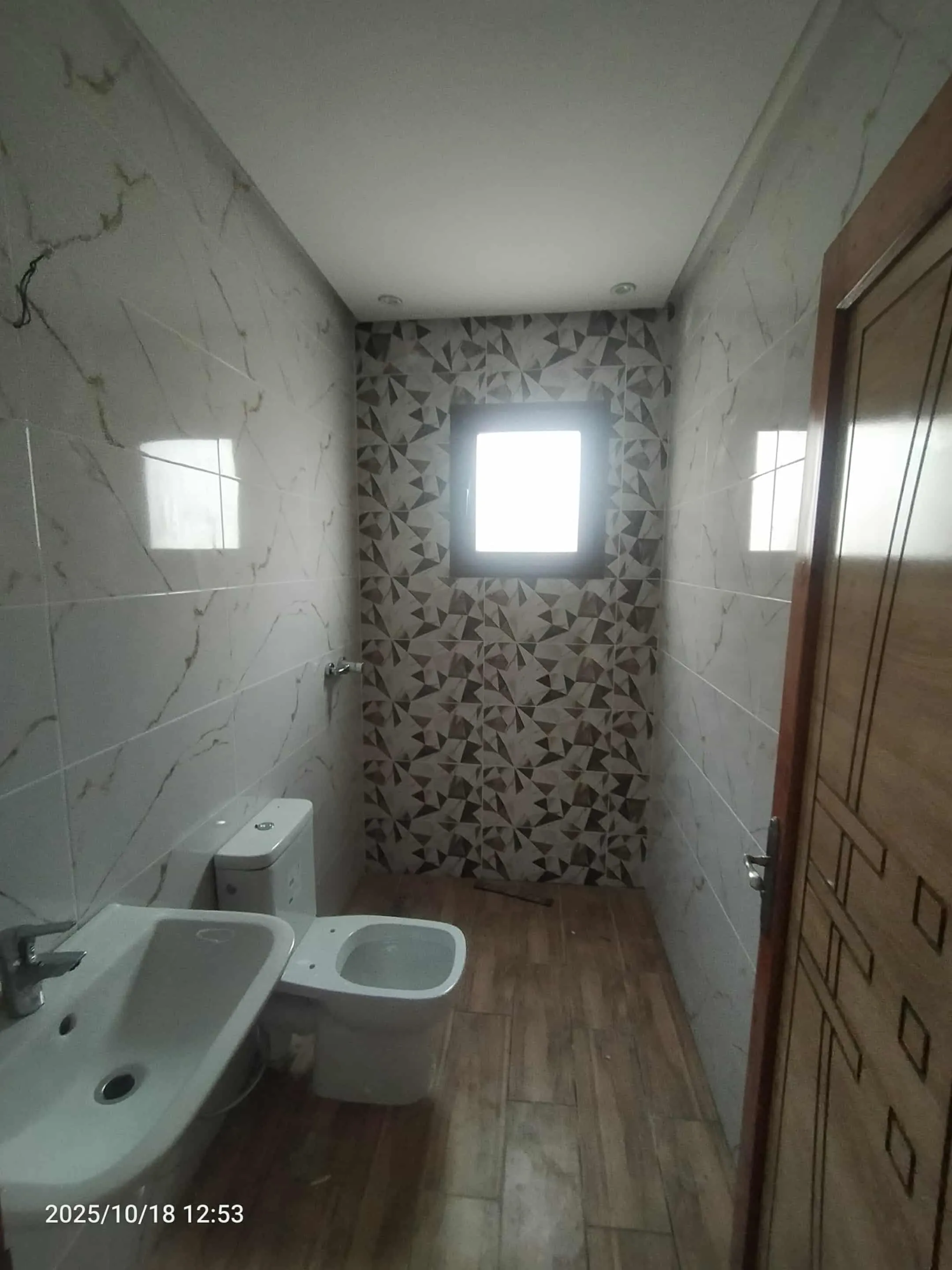 A vendre Une maison nouvellement construit située a la plage el haouaria