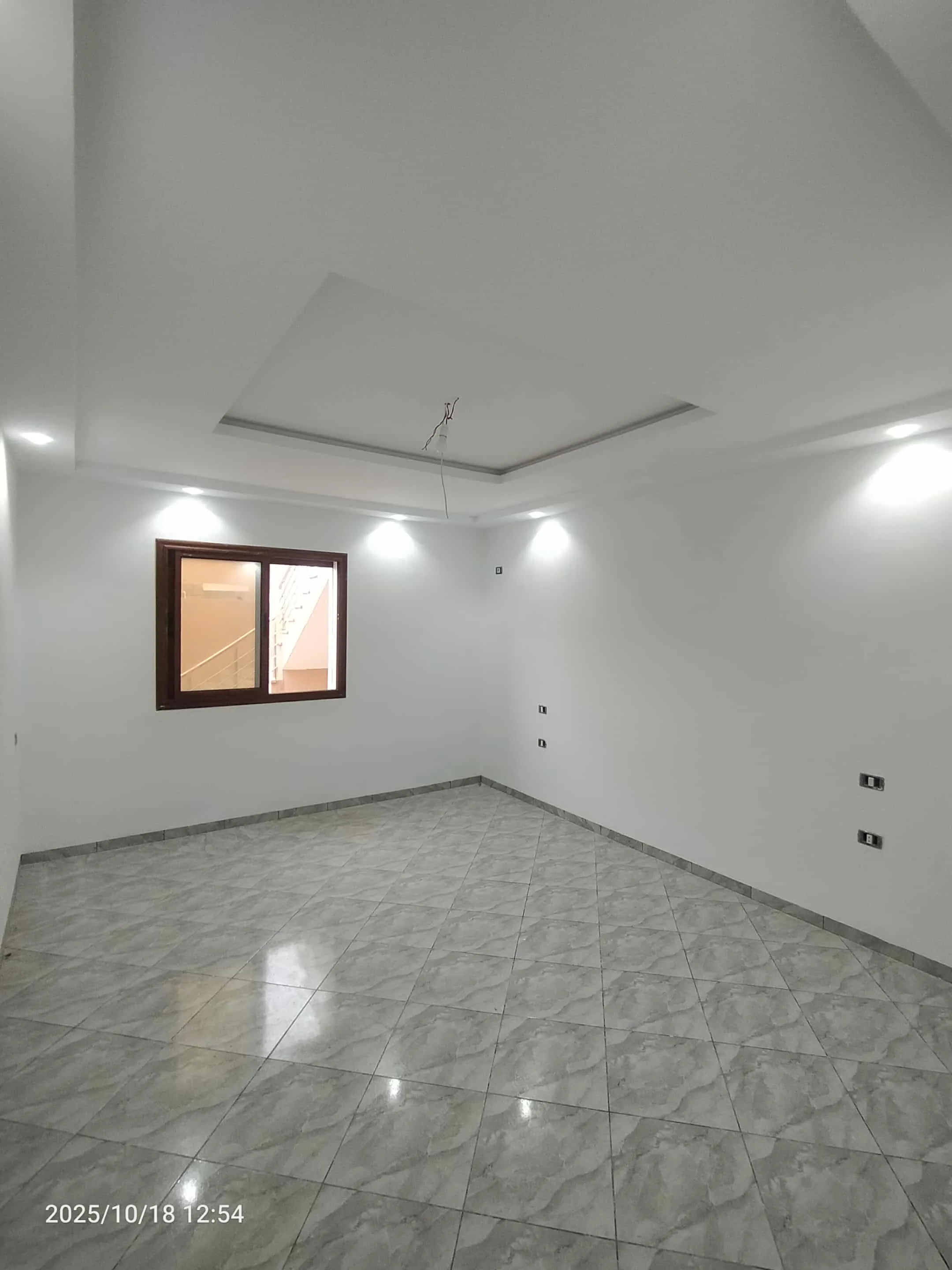 A vendre Une maison nouvellement construit située a la plage el haouaria