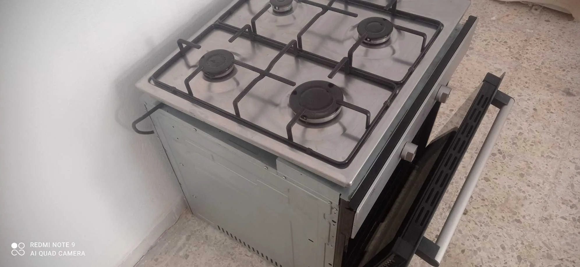 Four encastrable + plaque ( inox)