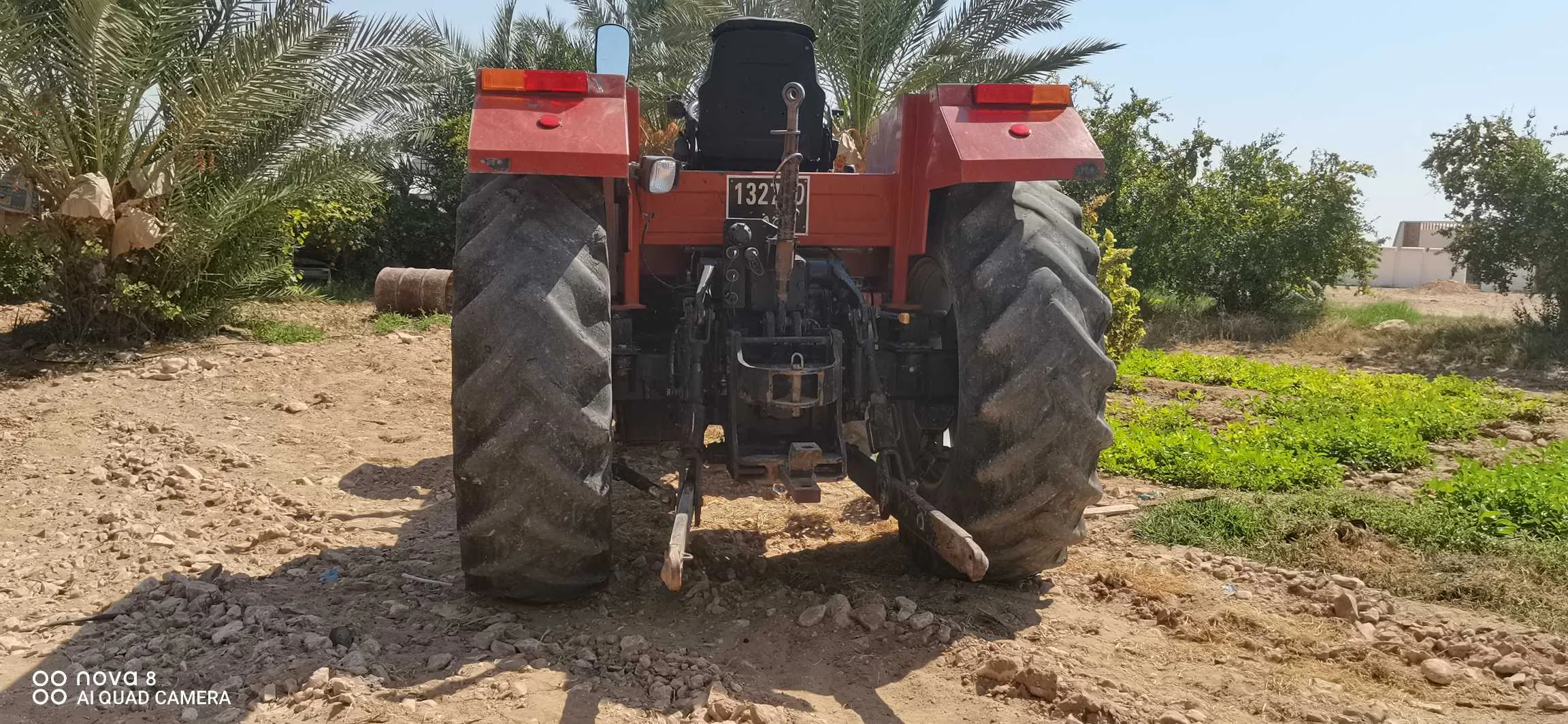 Tracteur  جرار 