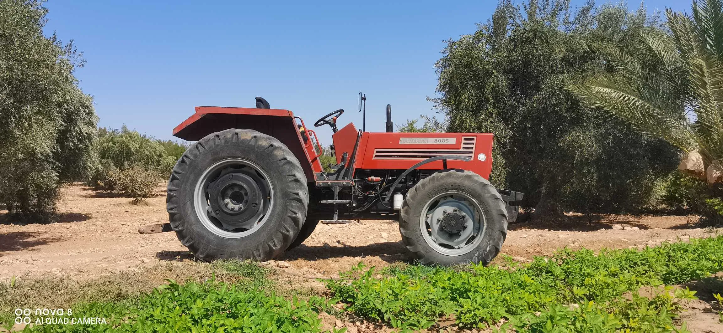 Tracteur  جرار 