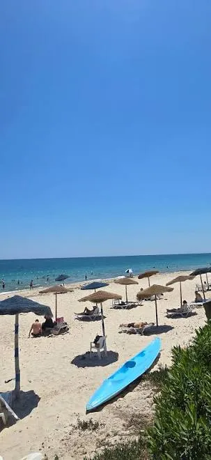 Terrain et villa 3700 m2 Ă đsousse Chott Mariem R+4