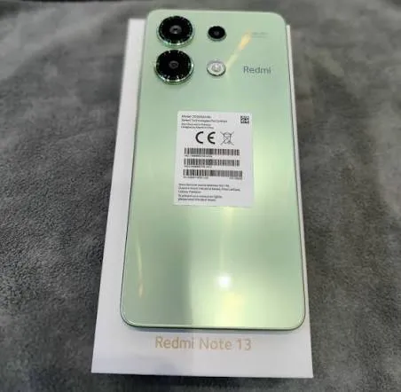 Redmi note 13 8/128 comme neuf