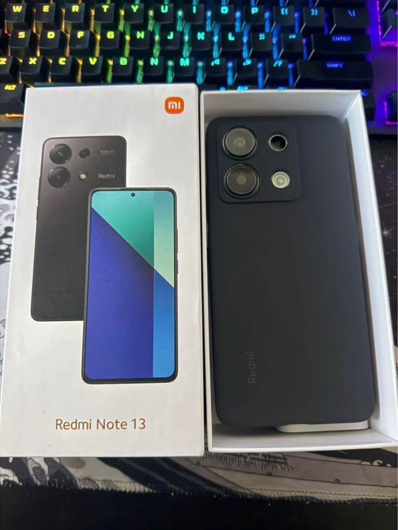 Redmi note 13 8/128 comme neuf