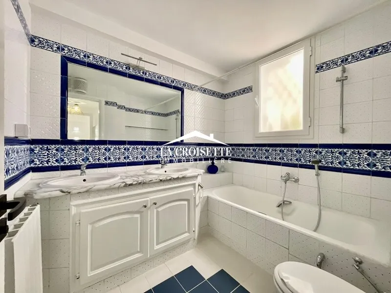 Rez-de-chaussée de villa s3 avec chambre de service et jardin à La Marsa MRCL0270